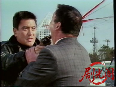 Black Cop 悪徳の勲章.mkv_20260316_210151.097.jpg