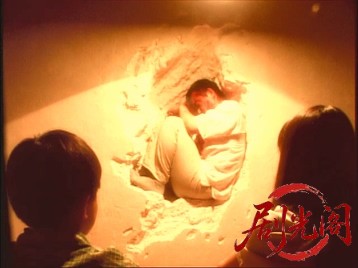 闭合之日 閉じる日 (2000).mkv_20260518_232344.487.jpg