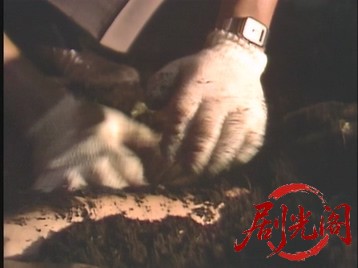 破れた靴下をはく女1984.mkv_20260701_121821.616.jpg